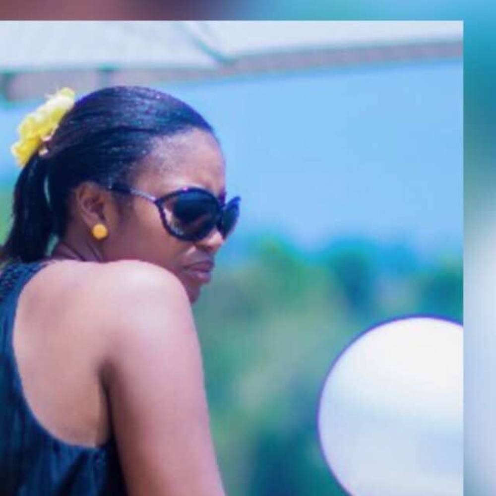 Meet your Posher, Mariama